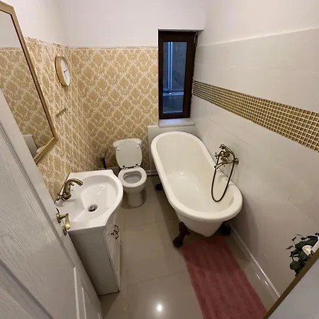 Royality Old Town Apartment Bucharest